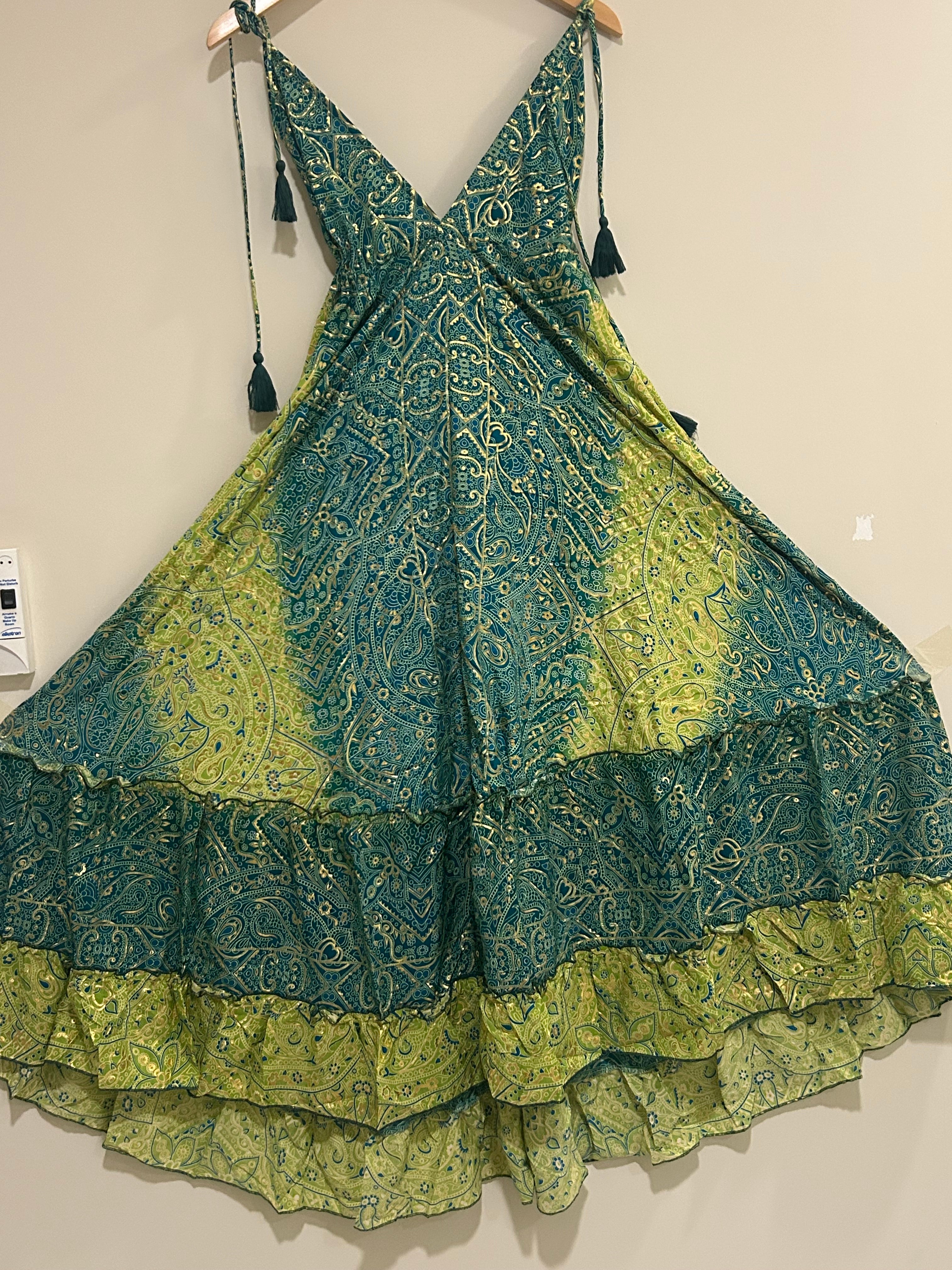 👗 Boho Print Maxi Dress with Adjustable Straps – One Size (US 8–18)